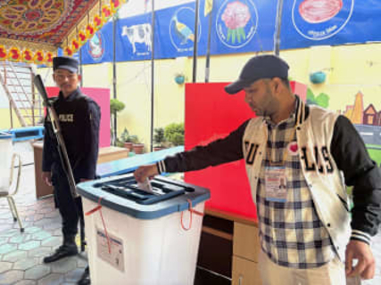 ネパール、政変後初の総選挙　ラッパー前市長に脚光