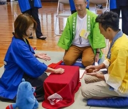 お座敷遊び王者は徳島団体　「こんぴらふねふね」熱き戦い