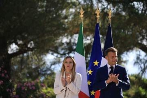 レバノン支援連合の結成を　仏伊が合意、国連部隊終了後