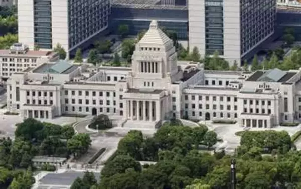 外国人の議事堂参観最多　25年、訪日客増が後押し