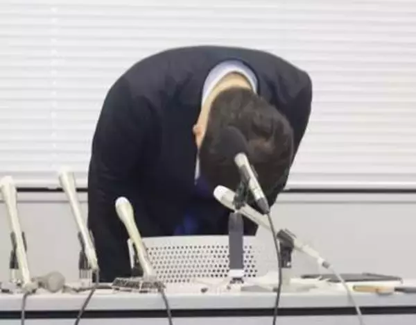 伊賀市長、不倫報道を否定　女性市議との面会認め陳謝