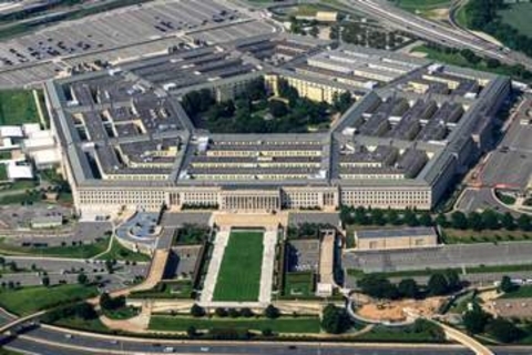 米国防総省の一部封鎖　危険物処理班が対応