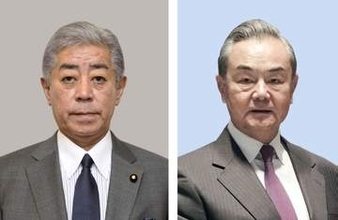岩屋前外相、王外相と会談　北京、高市政権に揺さぶり
