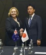 NZへの護衛艦導入を協議　小泉防衛相、国防相と会談