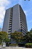 「放火殺人容疑、29歳男を送検　東広島、死亡の実行役も書類送検」の画像1