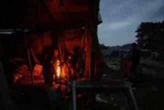 ガザ、嵐や寒さで10人超死亡　戦闘で破壊、悪天候に脆弱