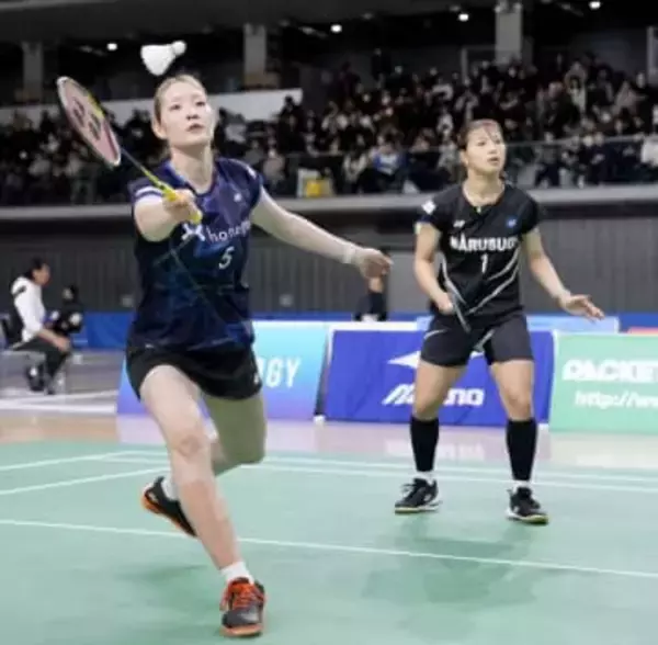 福島、松本組3回戦へ　全日本バドミントン第2日