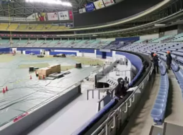 新設テラス席、報道陣に公開　バンテリンドームナゴヤ