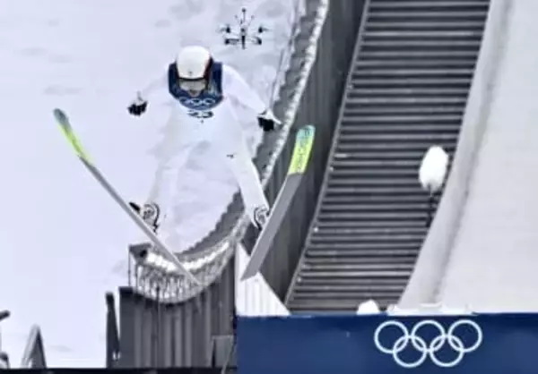 前半は山本3位、渡部暁11位　ノルディック複合・11日