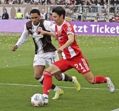 伊藤洋輝、後半途中に退く　サッカーのドイツ1部