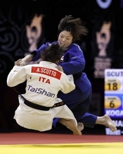 女子48キロ級古賀が初優勝　世界柔道、男子永山は銅メダル