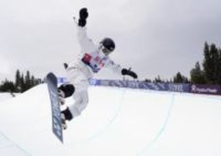 戸塚、重野らが決勝に進出　スノボW杯、HP第2戦