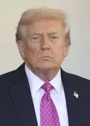 トランプ氏 人種差別動画投稿