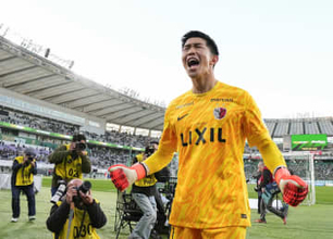 首位の鹿島、2位柏ともに勝つ　J1優勝決定は最終節へ持ち越し