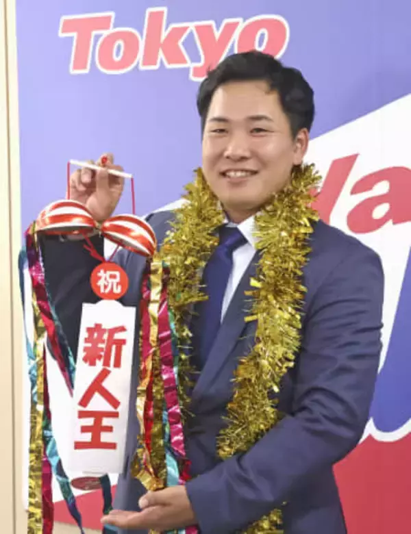 セ新人王の荘司は3.5倍増　ヤクルト、来季は抑え狙う