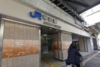 乗客ホーム転落も装置が検知せず　JR西、運賃上げて導入も非公表