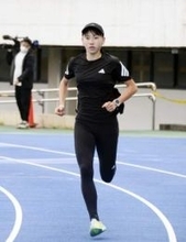 陸上・久保凜「責任感持ちたい」　積水化学入社で練習公開