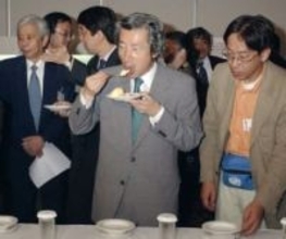 ＜あのころ＞ドリアン「甘くてうまい」　24年前の1月13日