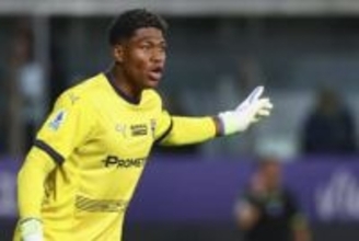 パルマGK鈴木彩艶がベンチ入り　左手骨折から復帰、出場はせず