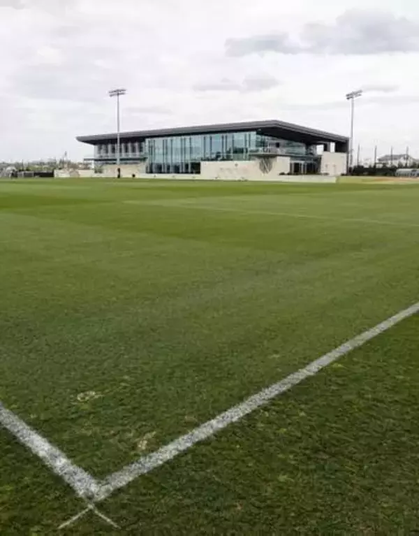 「サッカー日本代表のW杯拠点公開　ナッシュビル、天然芝やサウナも」の画像