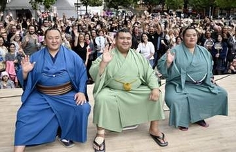 大相撲の琴桜、高安ら熱烈歓迎　パリ公演の交流イベント
