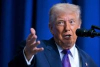 米大統領、自民圧勝巡り再び自賛　高市氏は「私のことが大好き」