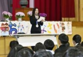 フィギュア吉田、出身小がお祝い　五輪団体銀、岡山・倉敷