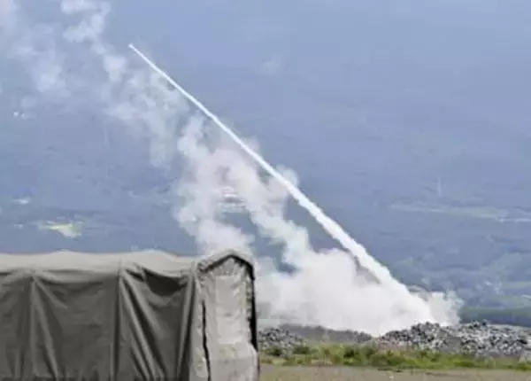 ロケット砲訓練、12発発射　静岡で米軍、国道規制