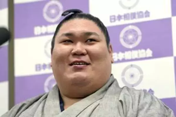 元幕内の矢後「やり切った」　引退会見で涙、元アマ横綱