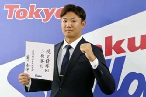 ヤクルト奥川は1100万円増　3年ぶりに100イニング到達