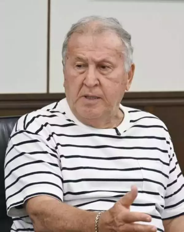 大岩剛監督に太鼓判、ジーコさん　J1鹿島指揮歴「対話する」