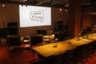 「映画の敷居低くしたい」と函館にカフェ　鑑賞しながら飲食、出演者招いた上映会も