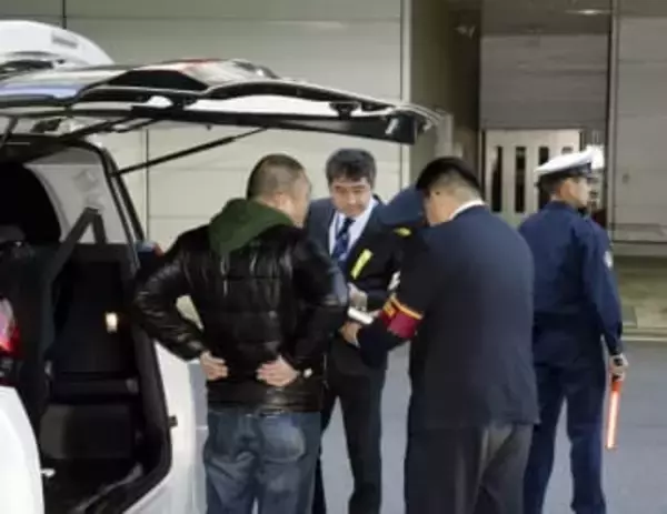 「白タク」摘発、最多113件　訪日客急増、不法利益の温床