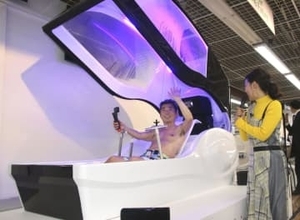 ヤマダ、ミライ人間洗濯機を販売　6千万円、池袋本店に実機展示