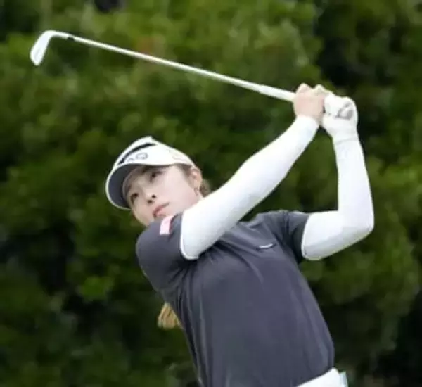 佐久間朱莉が首位キープ　女子ゴルフ開幕戦第3日