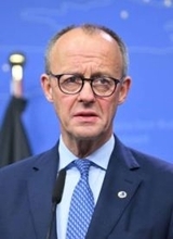 独首相「脱原発は重大な失敗」　高コストに不満