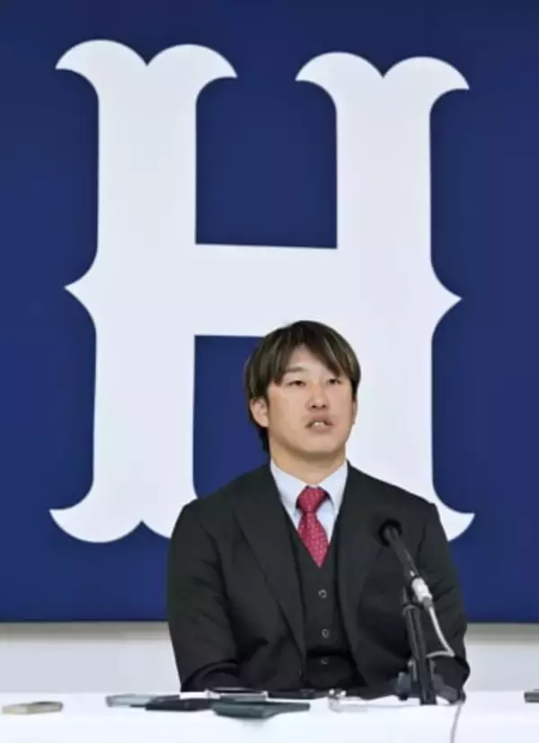 広島・小園、1億5千万円で更改　メジャー挑戦希望伝える