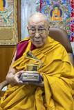 「ダライ・ラマ14世にグラミー賞　亡命先、インド北部の自宅で授与」の画像1