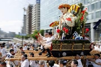 博多祇園山笠、力強く天神駆ける　全7基、15日が最終日