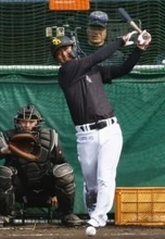 今宮、14年連続開幕先発へ　ソフトバンク、野村と競争