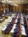 「3兆円補正予算、今夕成立へ　家計支援、審議3日で野党は批判」の画像1