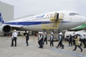 全日空、台湾で小学生航空教室　乗務員や整備員から安全学ぶ