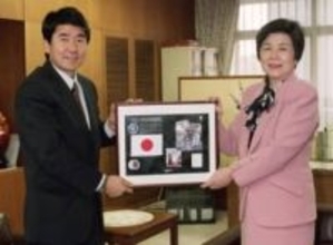 ＜あのころ＞2人の「土井さん」が対面　28年前の1月22日