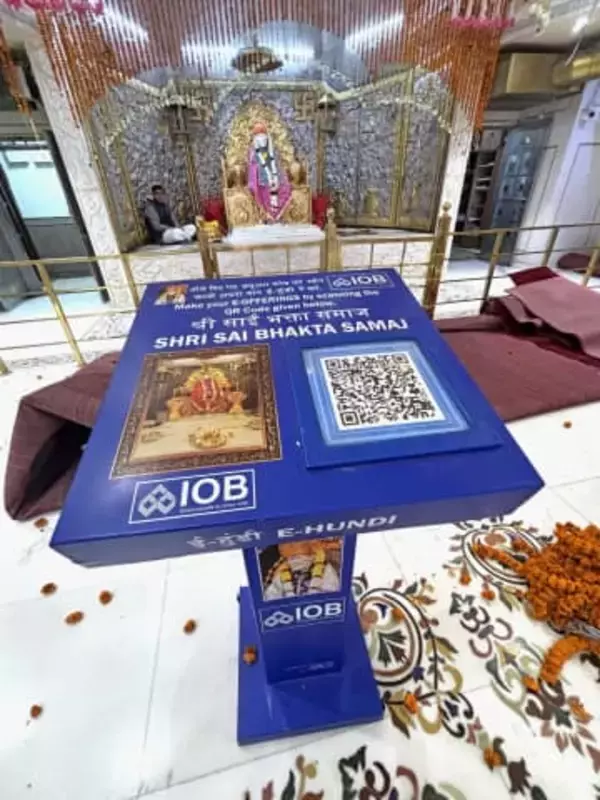 インドの寺院、QRコード電子決済の寄付　物乞いする人々もキャッシュレスで収入増