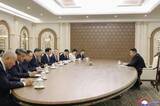 「金総書記、中国序列4位と会談　条約65年、協力事業が焦点」の画像1