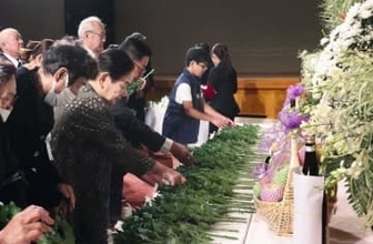 特攻継承は「国民の務め」　最多出撃の鹿屋で追悼式