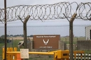 英基地周辺でテロ準備疑い　5人逮捕、米軍も使用