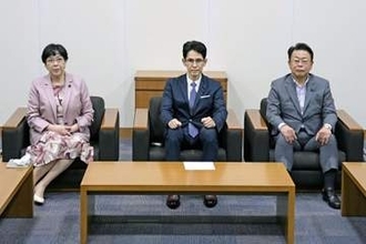 中立公合流協議「秋には新体制」　初会合で認識一致