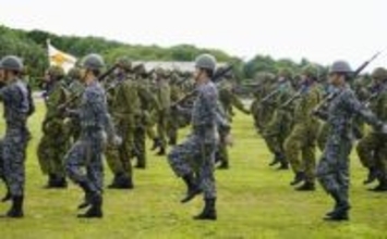 陸自与那国駐屯地10年で式典　続く配備拡充、懸念の声も