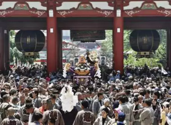 浅草三社祭みこし100基に熱気　米国人「クールだ」